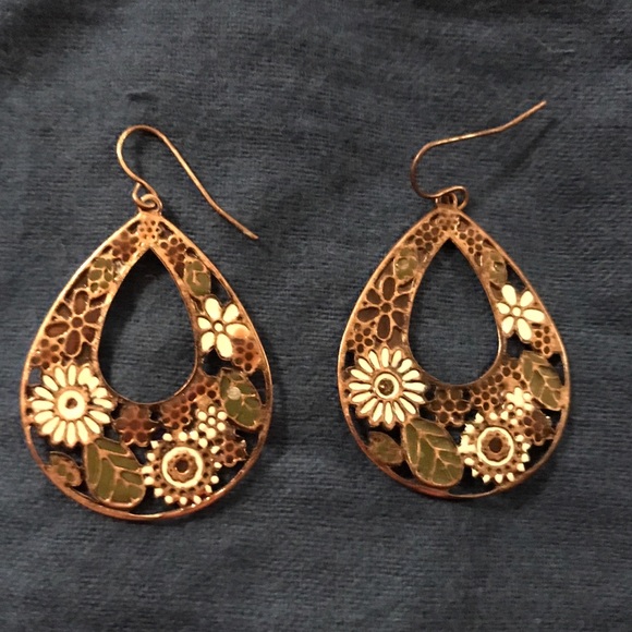 🌻Fun Floral Dangles🌻🌸🌼 - Picture 2 of 7